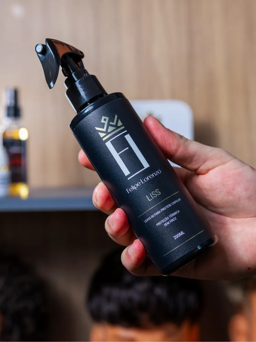 Produto Felipe Lorenzo para manutenção de prótese capilar